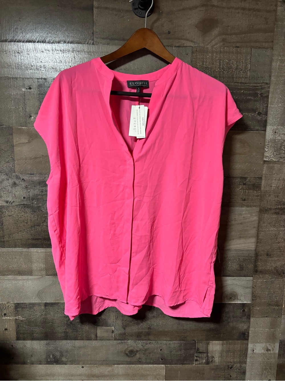 NWT Eloquii Hot Pink Split-Neck Sleeveless Blouse 16